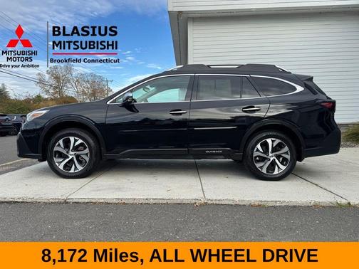 2022 Subaru Outback Touring XT