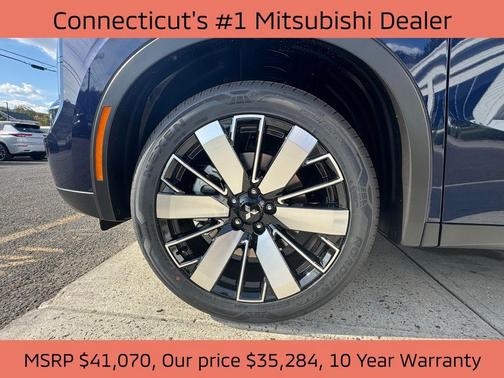 2025 Mitsubishi Outlander SE