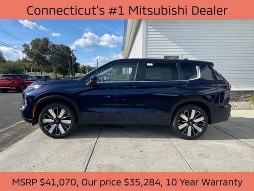 2025 Mitsubishi Outlander SE