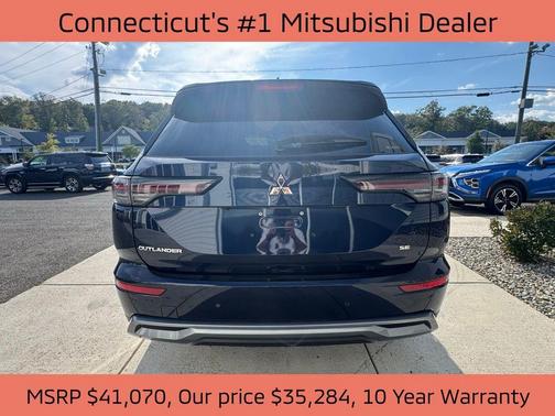 2025 Mitsubishi Outlander SE