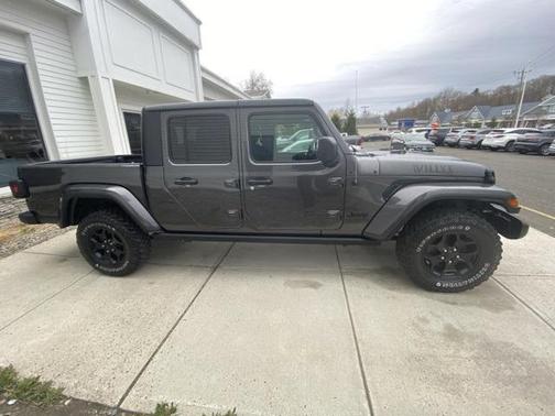 2022 Jeep Gladiator Willys 4x4