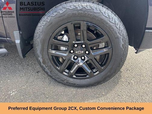 Dark Ash Metallic 2024 Chevrolet Silverado 1500 Custom Trail Boss
