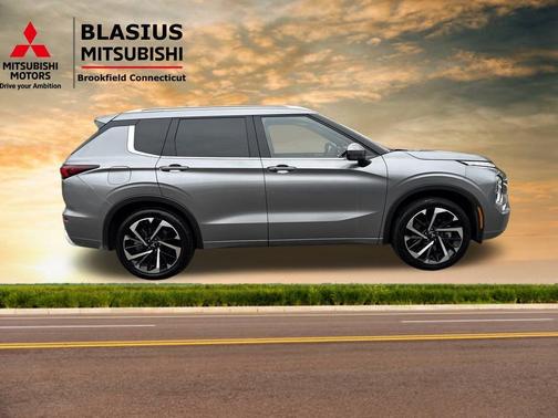 2022 Mitsubishi Outlander SEL