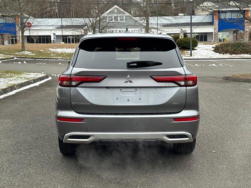2022 Mitsubishi Outlander SEL