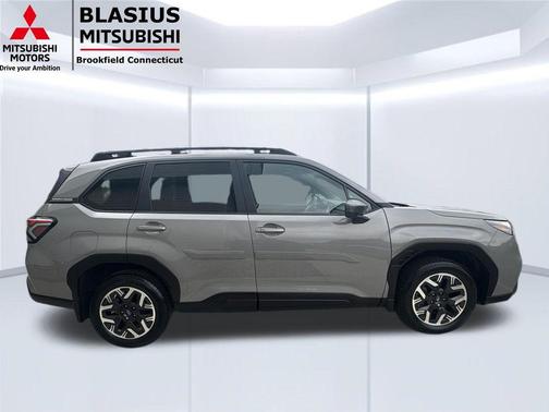 Riverrock Green 2025 Subaru Forester Premium