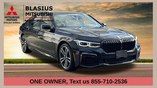 2022 BMW 740 i xDrive