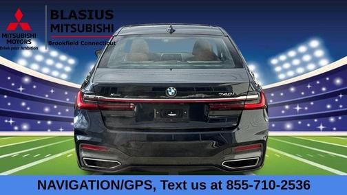 2022 BMW 740 i xDrive