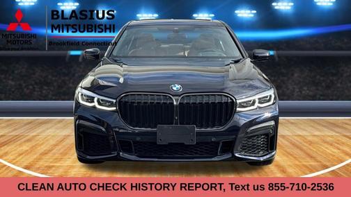 2022 BMW 740 i xDrive