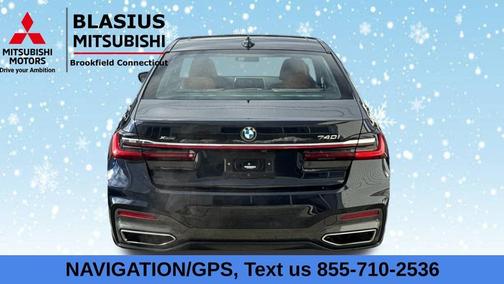 2022 BMW 740 i xDrive