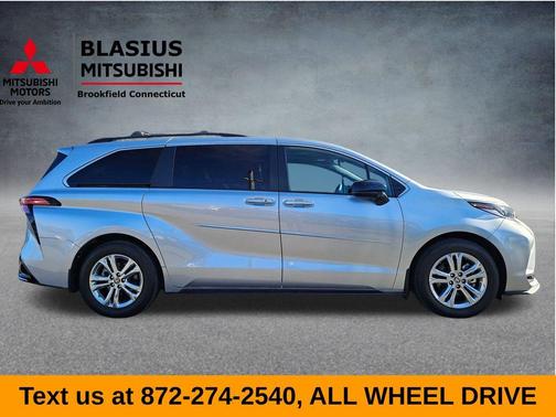 2022 Toyota Sienna XSE 7 Passenger