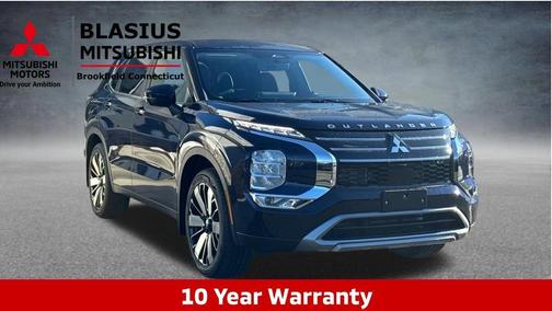Cosmic Blue 2026 Mitsubishi Outlander SE