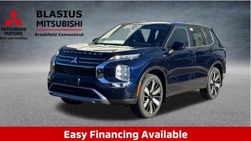 Cosmic Blue 2026 Mitsubishi Outlander SE