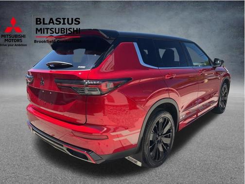 Diamond Red 2026 Mitsubishi Outlander Ralliart