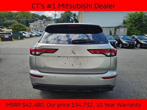 2025 Mitsubishi Outlander PHEV ES