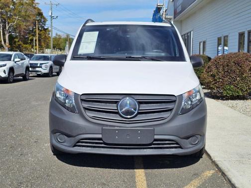 2023 Mercedes-Benz Metris Base