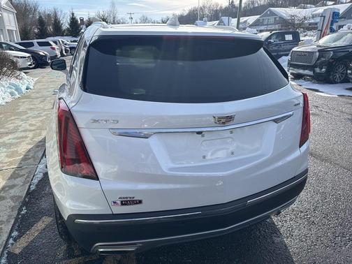 2023 Cadillac XT5 Premium Luxury