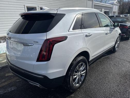 2023 Cadillac XT5 Premium Luxury