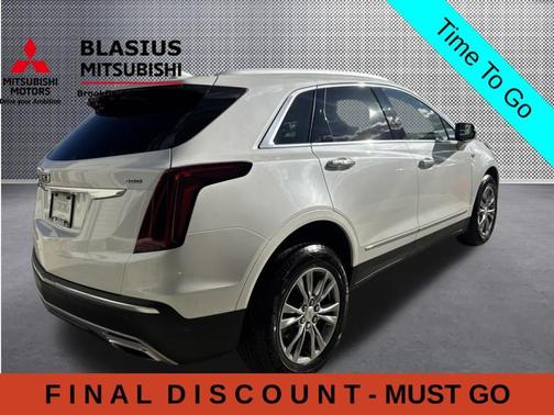 Crystal White Tri-Coat 2023 Cadillac XT5 Premium Luxury