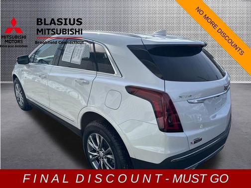 Crystal White Tri-Coat 2023 Cadillac XT5 Premium Luxury