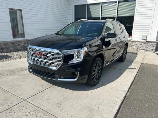 2023 GMC Terrain Denali