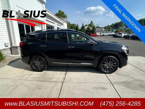 2023 GMC Terrain Denali