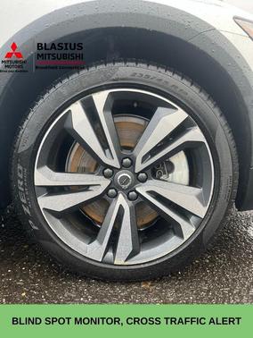 2025 Volvo V60 Cross Country B5 Plus