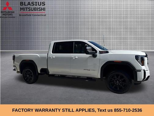 Summit White 2025 GMC Sierra 2500 AT4
