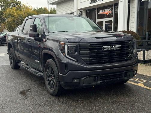 2022 GMC Sierra 1500 Elevation