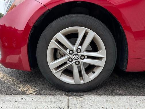 2021 Toyota Corolla Hatchback SE