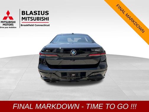 2023 BMW 760 760i xDrive