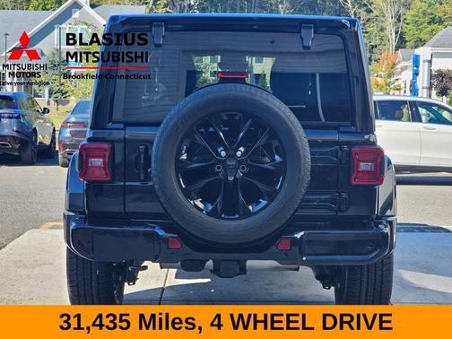 2021 Jeep Wrangler Unlimited Sahara Altitude