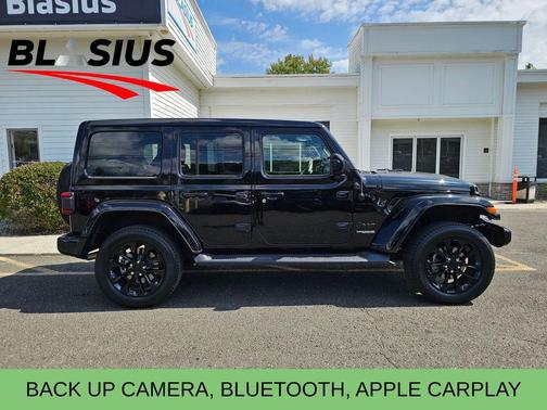 2021 Jeep Wrangler Unlimited Sahara Altitude