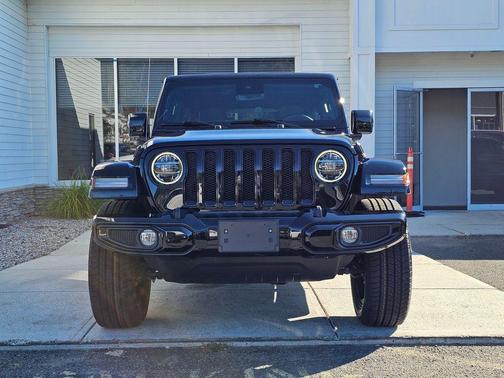 2021 Jeep Wrangler Unlimited Sahara Altitude