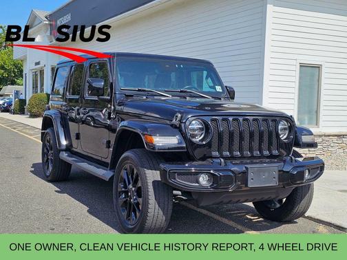 2021 Jeep Wrangler Unlimited Sahara Altitude