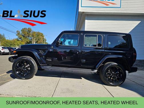 2021 Jeep Wrangler Unlimited Sahara Altitude