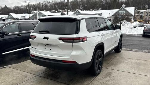 2021 Jeep Grand Cherokee L Laredo