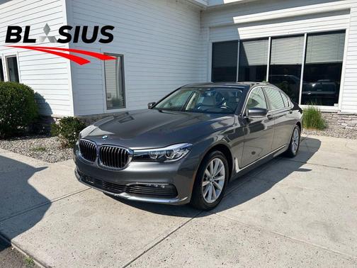 2018 BMW 740 i xDrive