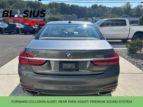 2018 BMW 740 i xDrive