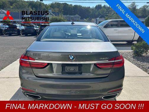 2018 BMW 740 i xDrive