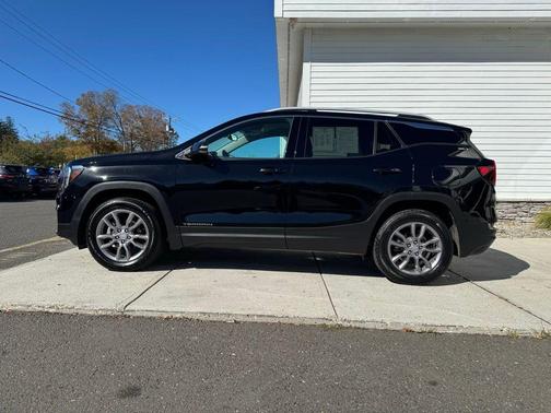 2024 GMC Terrain SLT