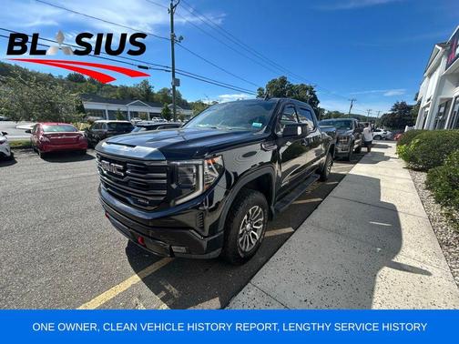 2022 GMC Sierra 1500 AT4