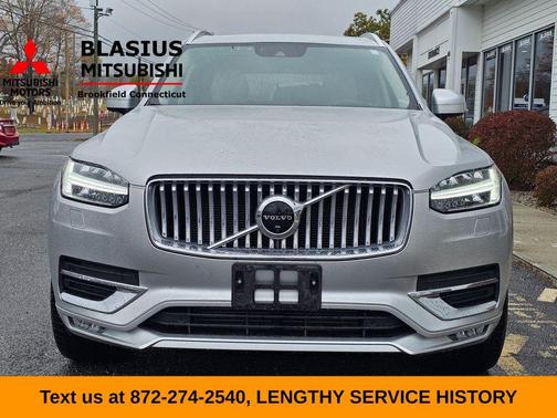 2022 Volvo XC90 T6 Inscription 7 Passenger