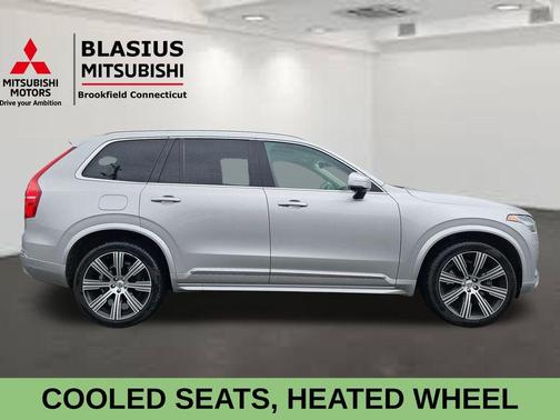 2022 Volvo XC90 T6 Inscription 7 Passenger