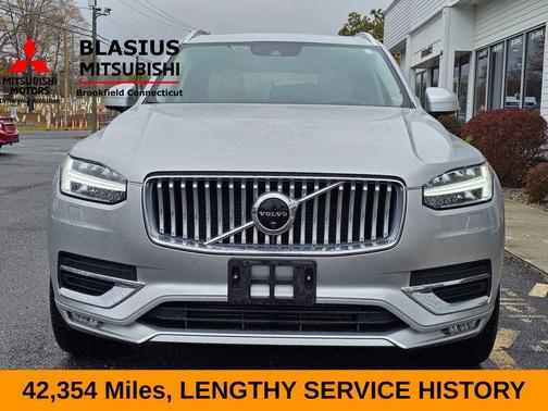2022 Volvo XC90 T6 Inscription 7 Passenger