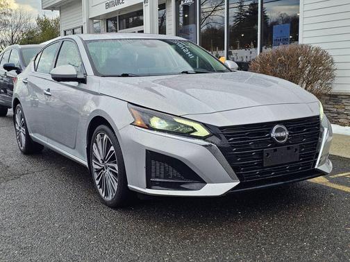 2023 Nissan Altima 2.5 SL