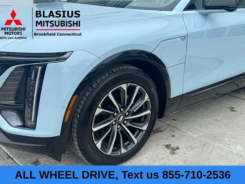 2025 Cadillac LYRIQ Sport