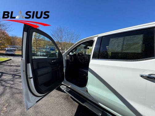 2022 GMC Sierra 1500 Limited SLT
