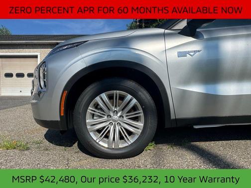 2025 Mitsubishi Outlander PHEV ES