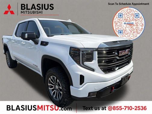 Summit White 2023 GMC Sierra 1500 AT4