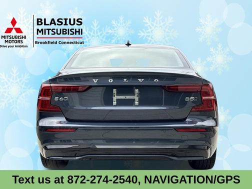 2023 Volvo S60 B5 Plus Dark Theme